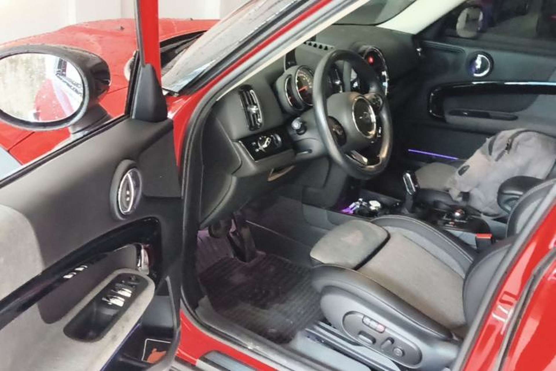 Used MINI Countryman 2019 1.5T COOPER ALL4 Classic Weekend Travel Edition Driver Seat