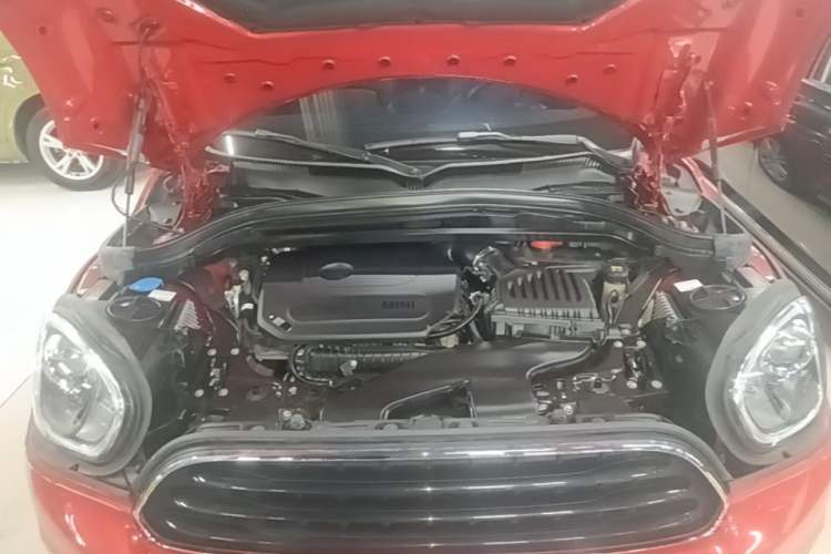 Used MINI Countryman 2019 1.5T COOPER ALL4 Artist Weekend Travel Edition Engine Bay