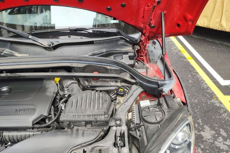 Used MINI Countryman 2019 1.5T COOPER Artist Weekend Travel Edition Engine Bay Left