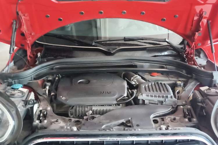 Used MINI Countryman 2019 1.5T COOPER ALL4 Classic Weekend Travel Edition Engine Bay