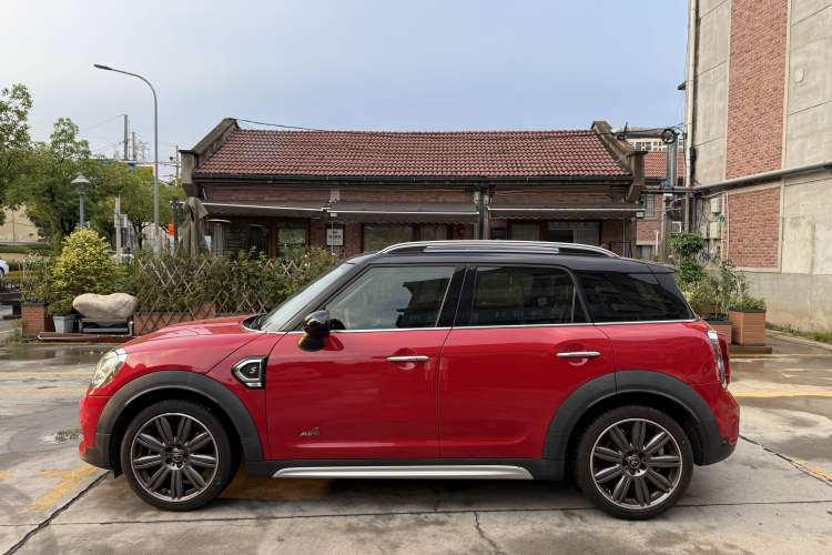 Used MINI Countryman 2019 2.0T COOPER S ALL4 Classic Edition Exterior 3