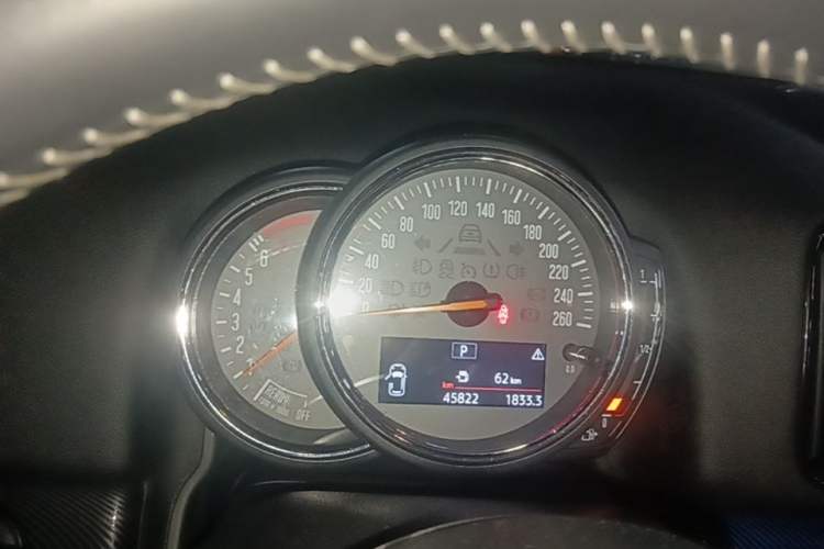Used MINI Countryman 2019 1.5T COOPER ALL4 Artist Weekend Travel Edition Instrument Cluster