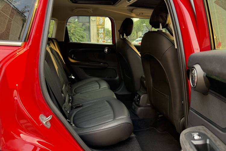 Used MINI Countryman 2019 2.0T COOPER S ALL4 Classic Edition Interior 8