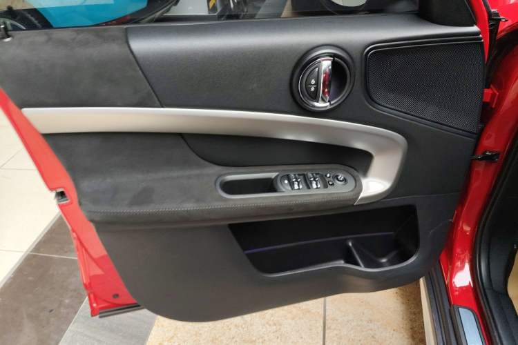Used MINI Countryman 2019 2.0T COOPER S ALL4 Artist Left Front Door Interior
