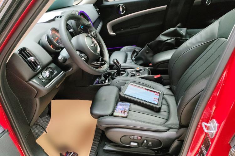 Used MINI Countryman 2019 2.0T COOPER S ALL4 Artist Left Front Seat