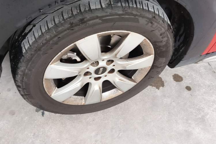 Used MINI Countryman 2019 1.5T COOPER ALL4 Classic Weekend Travel Edition Left Front Wheel Hub