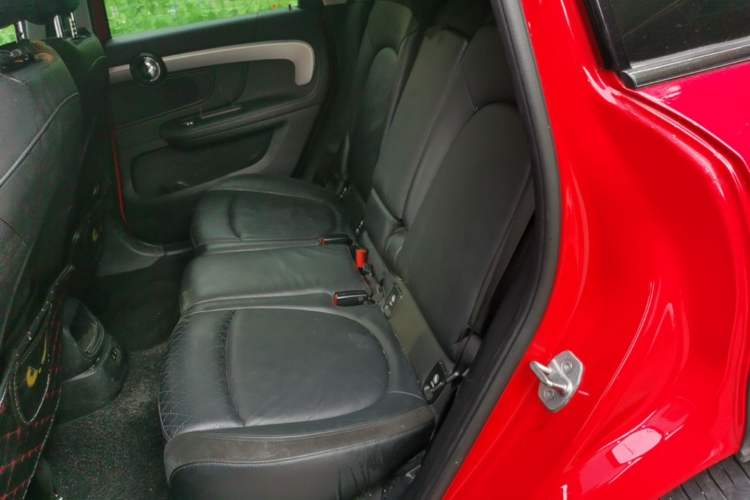 Used MINI Countryman 2019 1.5T COOPER ALL4 Artist Weekend Travel Edition Left Rear Seat