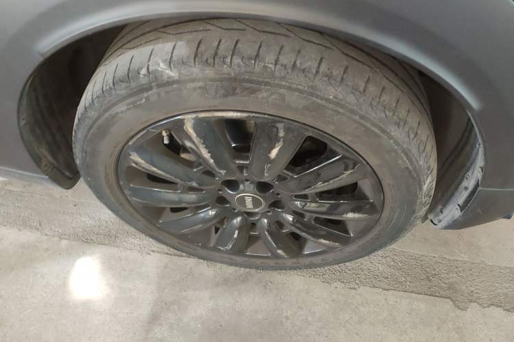 Used MINI Countryman 2019 1.5T COOPER ALL4 Artist Weekend Travel Edition Right Front Wheel Hub