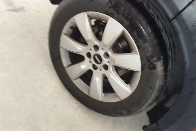 Used MINI Countryman 2019 1.5T COOPER ALL4 Classic Weekend Travel Edition Right Rear Wheel Hub