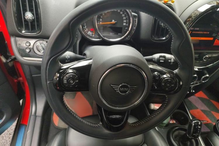 Used MINI Countryman 2019 1.5T COOPER Artist Weekend Travel Edition Steering Wheel