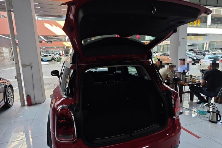 Used MINI Countryman 2019 1.5T COOPER ALL4 Artist Weekend Travel Edition Trunk