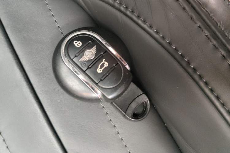 Used MINI Countryman 2019 2.0T COOPER S ALL4 Artist Vehicle Key