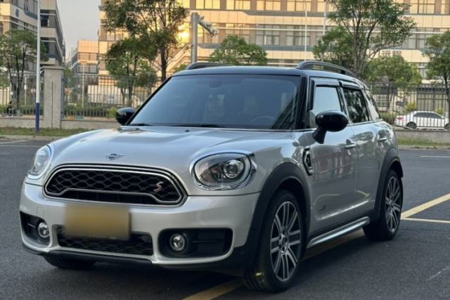 MINI Countryman 2019 2.0T COOPER S ALL4 Artist с пробегом