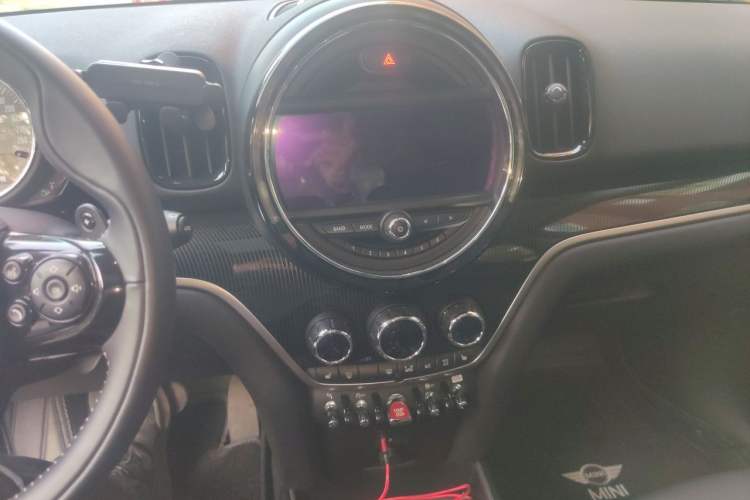 Used MINI Countryman 2019 2.0T COOPER S ALL4 Artist Audio And AC Panel