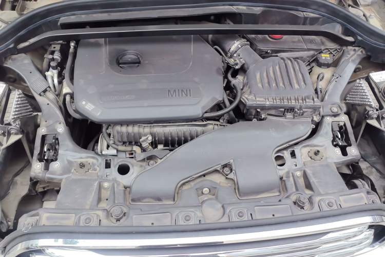 Used MINI Countryman 2019 1.5T COOPER ALL4 Artist Weekend Travel Edition Engine Bay