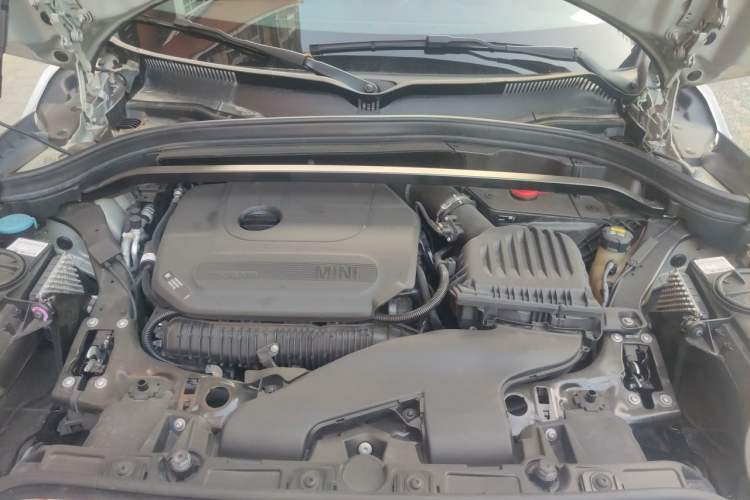 Used MINI Countryman 2019 2.0T COOPER S ALL4 Artist Engine Bay