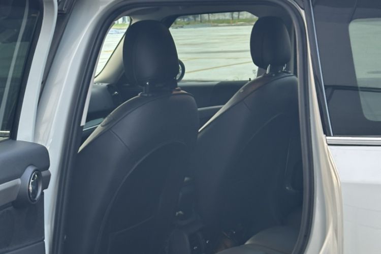 Used MINI Countryman 2019 2.0T COOPER S ALL4 Artist Interior 9