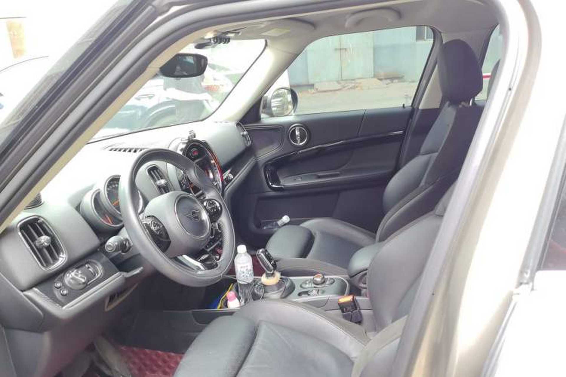 Used MINI Countryman 2019 1.5T COOPER ALL4 Artist Weekend Travel Edition Left Front Seat