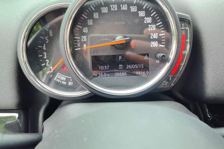 Used MINI Countryman 2019 1.5T COOPER ALL4 Artist Weekend Travel Edition Odometer Close Up