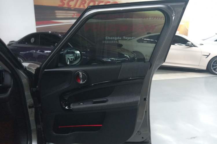 Used MINI Countryman 2019 1.5T COOPER ALL4 Classic Weekend Travel Edition Right Front Door Interior