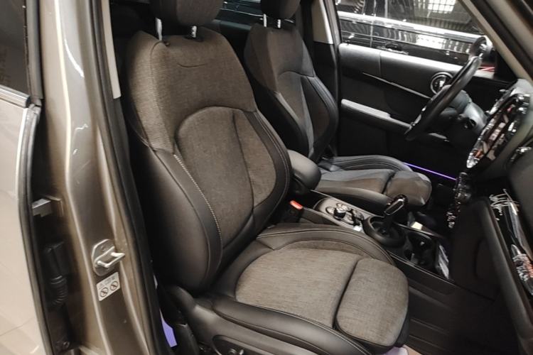 Used MINI Countryman 2019 1.5T COOPER ALL4 Classic Weekend Travel Edition Right Front Seat