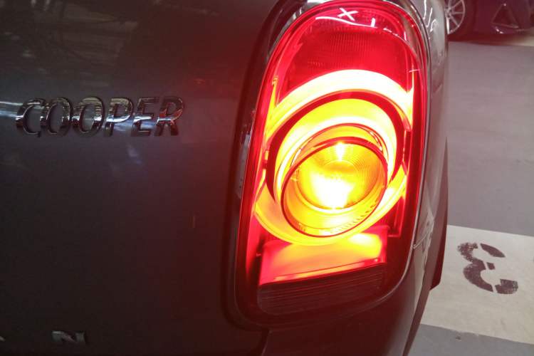 Used MINI Countryman 2019 1.5T COOPER ALL4 Classic Weekend Travel Edition Right Rear Taillight