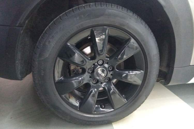 Used MINI Countryman 2019 1.5T COOPER ALL4 Classic Weekend Travel Edition Right Rear Wheel Hub