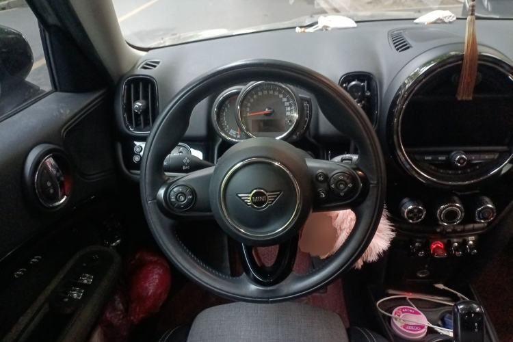 Used MINI Countryman 2019 1.5T COOPER ALL4 Classic Weekend Travel Edition Steering Wheel