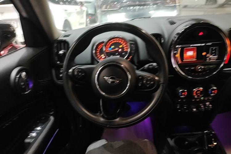 Used MINI Countryman 2019 1.5T COOPER ALL4 Classic Weekend Travel Edition Steering Wheel