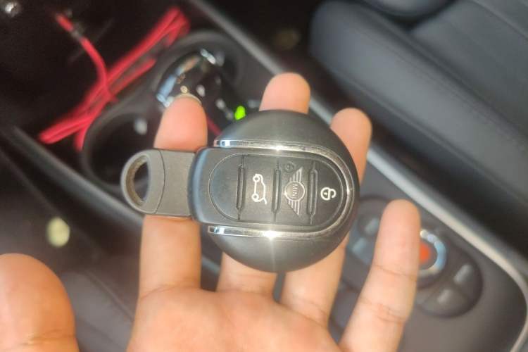 Used MINI Countryman 2019 2.0T COOPER S ALL4 Artist Vehicle Key
