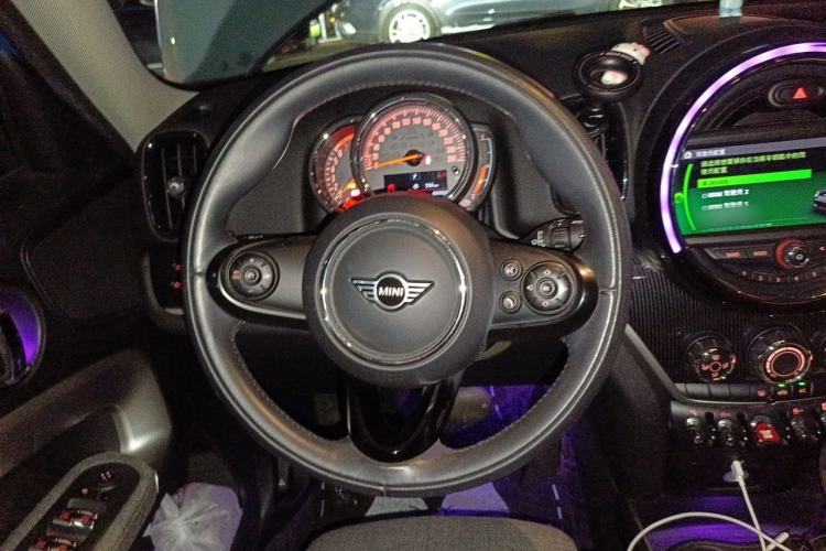 Used MINI Countryman 2019 1.5T COOPER ALL4 Classic Weekend Travel Edition Steering Wheel