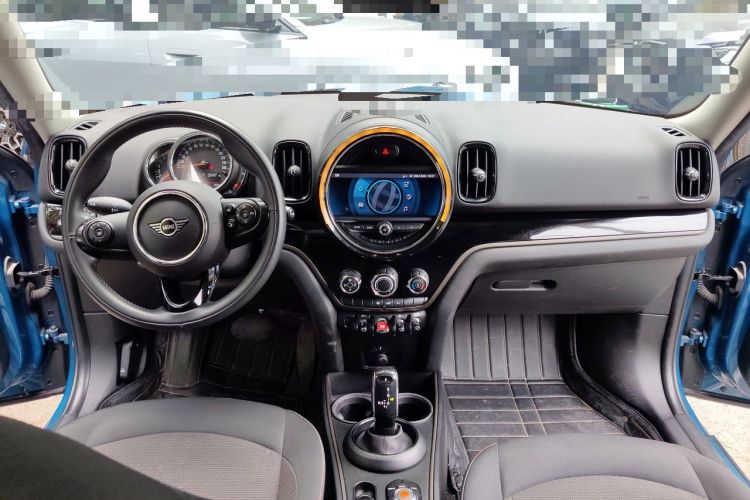Used MINI Countryman 2020 1.5T COOPER Center Console