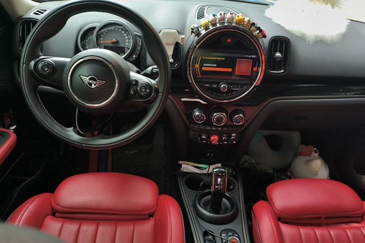 Used MINI Countryman 2020 1.5T COOPER ALL4 Center Console