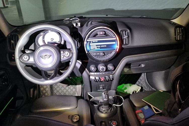 Used MINI Countryman 2020 1.5T COOPER ALL4 Center Console
