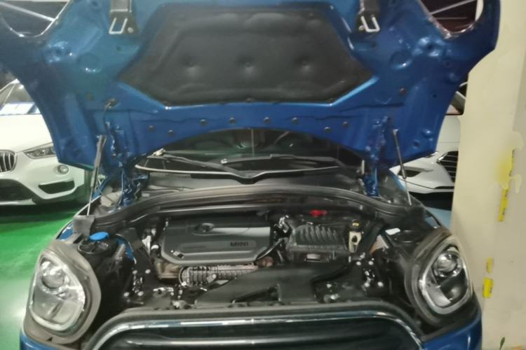 Used MINI Countryman 2020 1.5T COOPER ALL4 Engine Bay