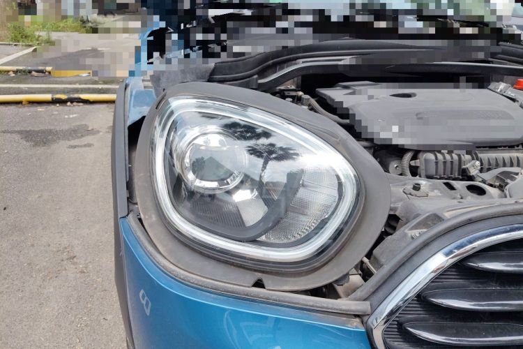 Used MINI Countryman 2020 1.5T COOPER Right Front Headlight