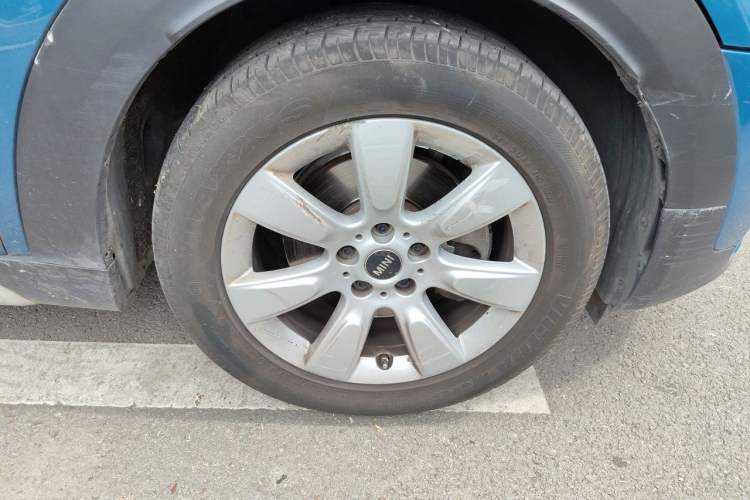 Used MINI Countryman 2020 1.5T COOPER Right Front Wheel Hub