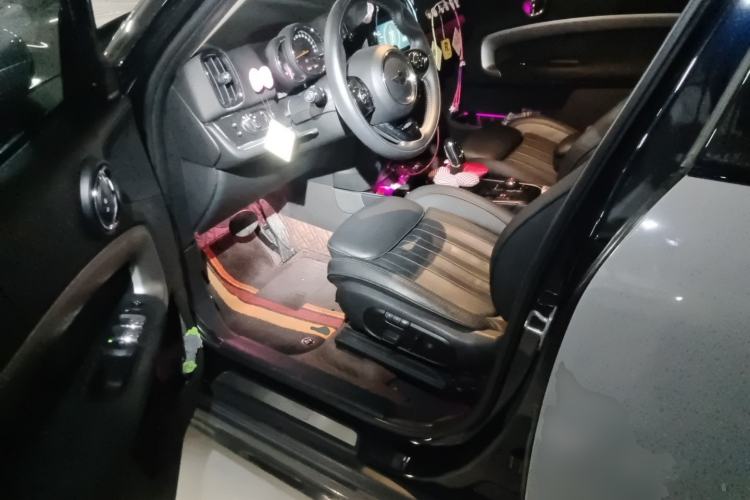 Used MINI Countryman 2020 2.0T COOPER S ALL4 Polar Edition Driver Seat