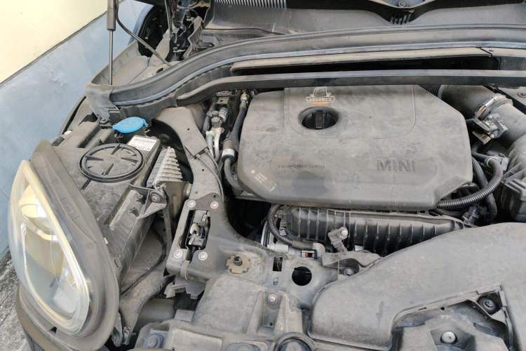Used MINI Countryman 2020 1.5T COOPER ALL4 Connoisseur Engine Bay Right