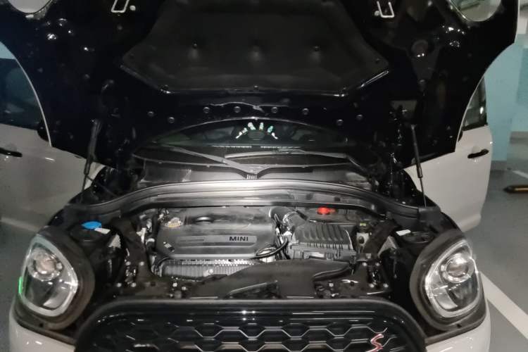 Used MINI Countryman 2020 2.0T COOPER S ALL4 Polar Edition Engine Bay Right