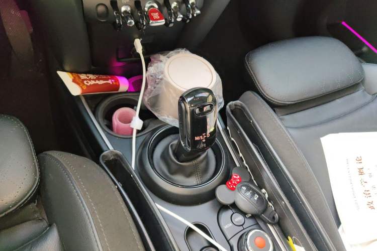Used MINI Countryman 2020 1.5T COOPER ALL4 Connoisseur Gear Lever