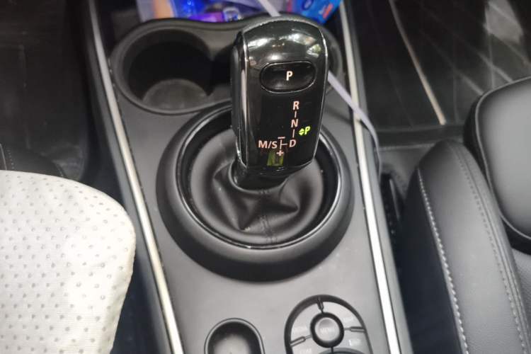 Used MINI Countryman 2020 2.0T COOPER S Gear Lever