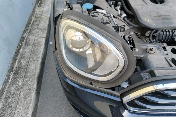 Used MINI Countryman 2020 1.5T COOPER ALL4 Connoisseur Right Front Headlight