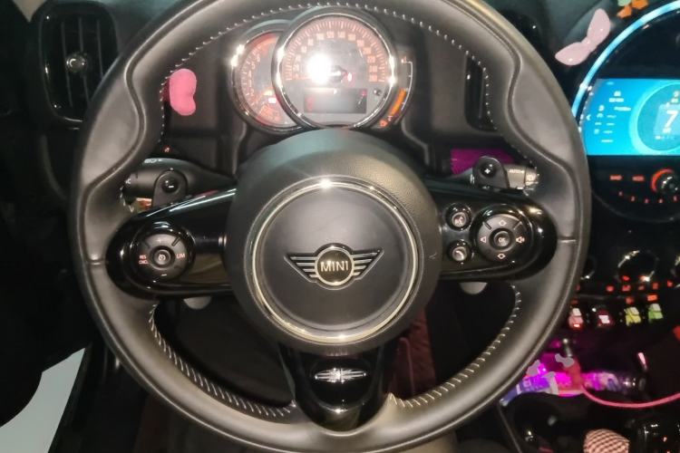 Used MINI Countryman 2020 2.0T COOPER S ALL4 Polar Edition Steering Wheel