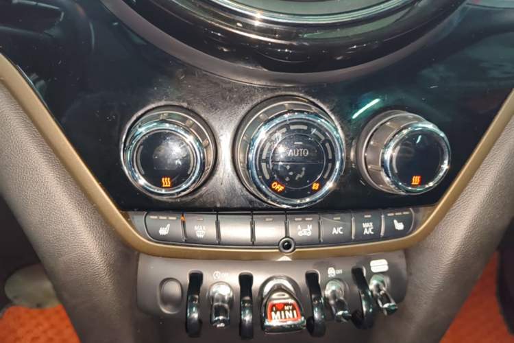 Used MINI Countryman 2020 2.0T COOPER S Audio And AC Panel