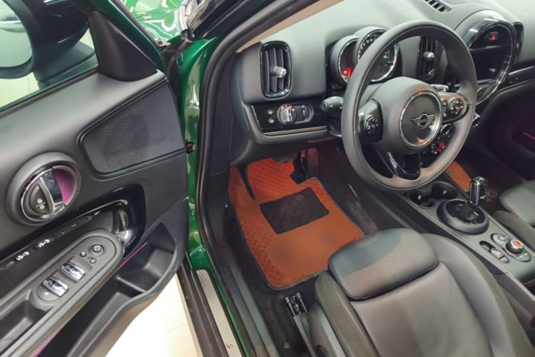 Used MINI Countryman 2020 2.0T COOPER S Driver Seat