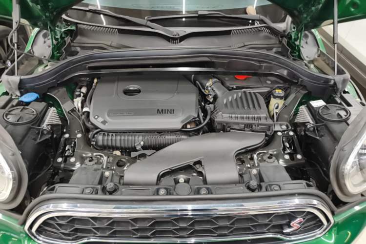 Used MINI Countryman 2020 2.0T COOPER S Engine Bay