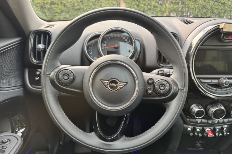 Used MINI Countryman 2020 2.0T COOPER S Interior 3