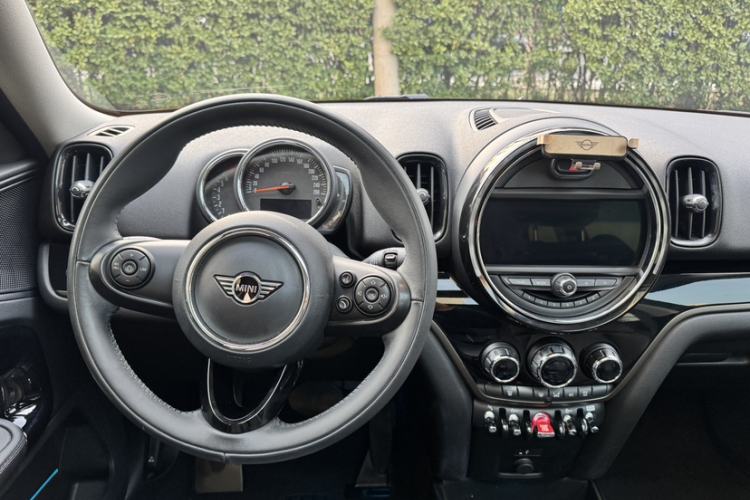Used MINI Countryman 2020 2.0T COOPER S Interior 4