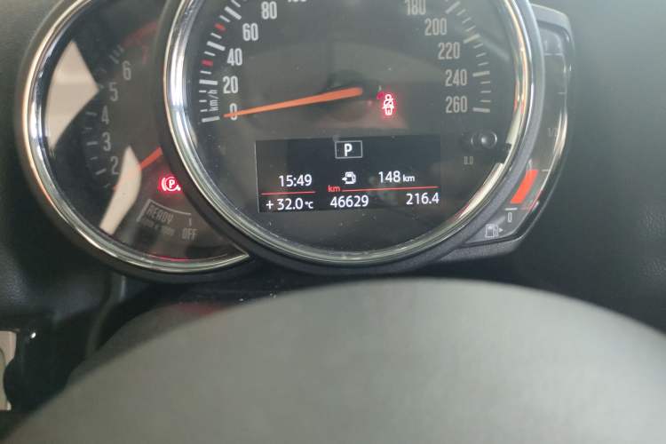 Used MINI Countryman 2020 1.5T COOPER ALL4 Odometer Close Up